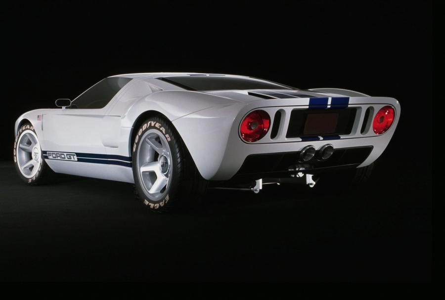  Ford GT40 Concept 2002 года  (фото 92 из 102)